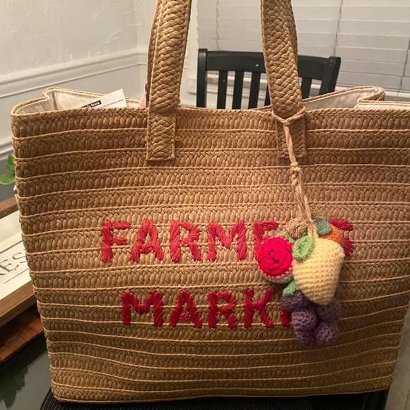 Btb Los Angeles Handbags - BTB Los Angeles Darling! Farmers Market tote